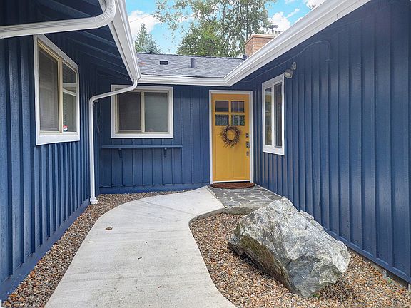 3rd image of 16320 SE Newport Way