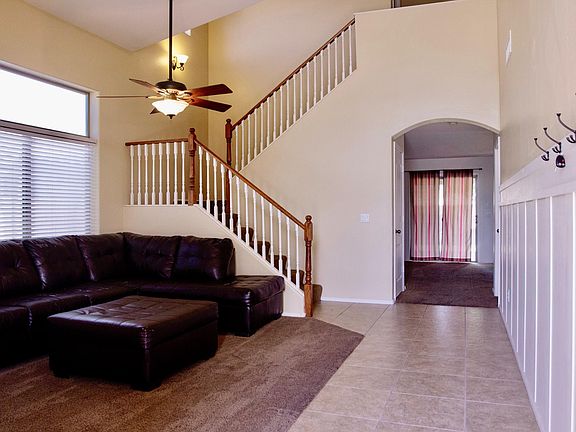 2nd image of 554 E Jeanne Ln