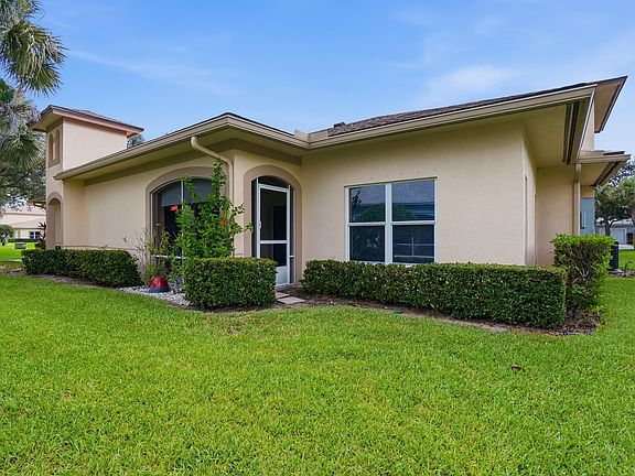 2nd image of 1863 Sandhill Crane Drive #B2