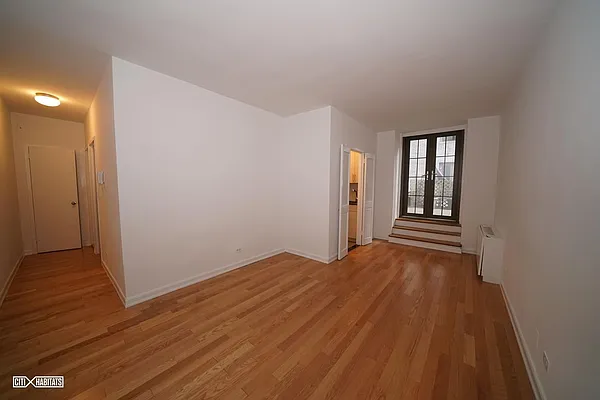 Rented by Citi Habitats | media 9