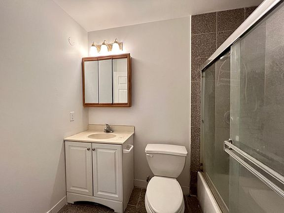 2nd bathroom