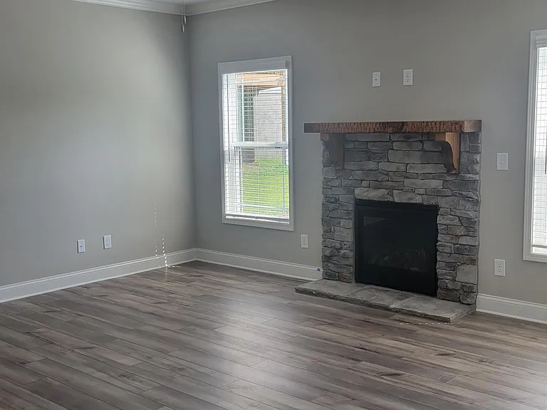 2210 Nora Mae Rd — Photo 2