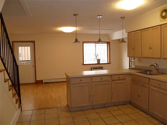 Rented by R New York | media 41