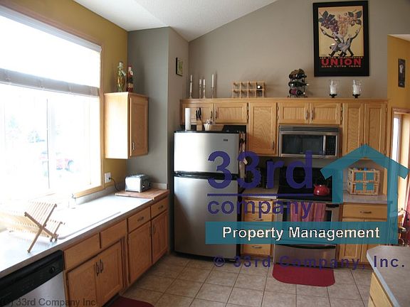 5th image of 795 103rd Ave NE