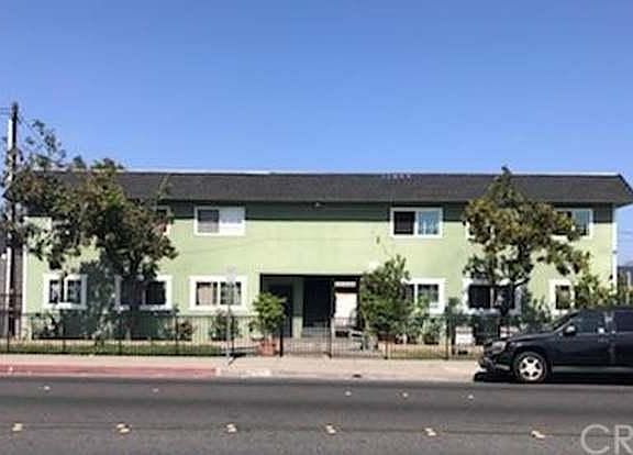 3rd image of 17420 Downey Ave