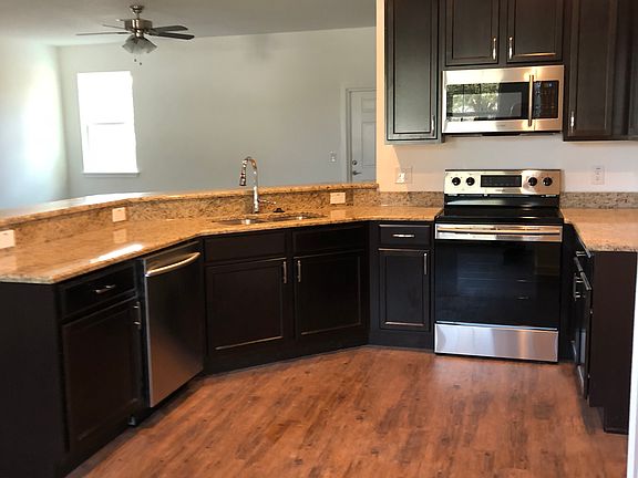 3rd image of 4736 Lark Dr
