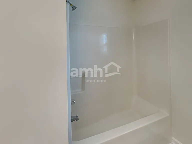 13711 Riding Hill Ave — Photo 18