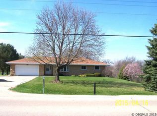 14419 N Cascade Rd, Dubuque, IA 52003
