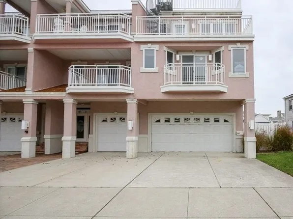407 E 5th Ave #D, North Wildwood, NJ 08260