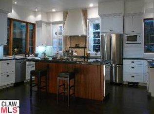11432 Albata St, Los Angeles, CA 90049