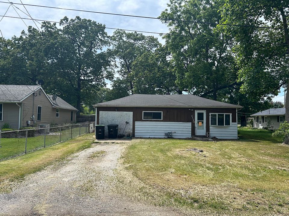 1st image of 2718 Hickory St