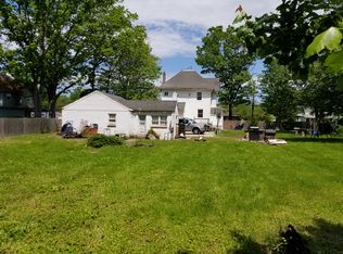 11 N Warwick Rd, Somerdale, NJ 08083