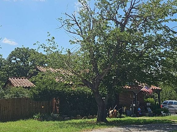 3rd image of 2419 NW 3rd Ave