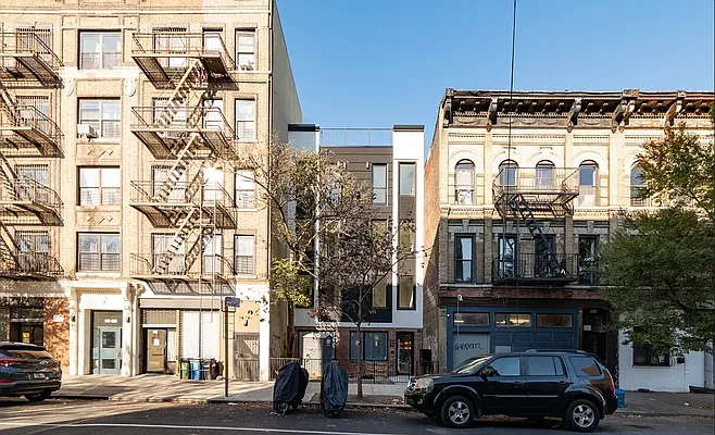 Rented by Aron Fried, LREB | media 1