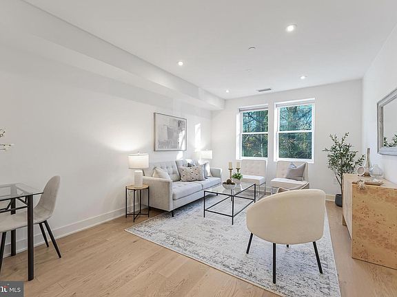 4th image of 4017 Davis Pl NW #6