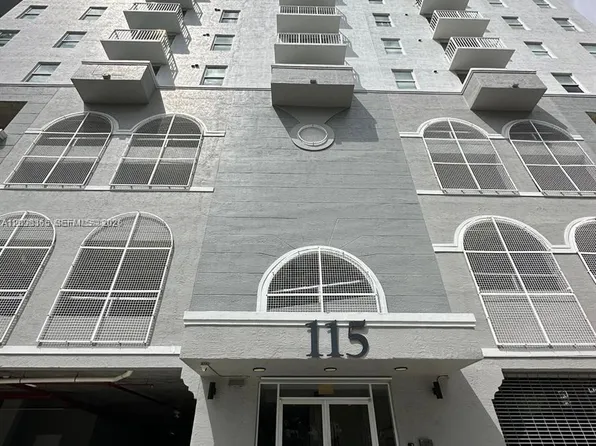 115 SW 11th St APT 701, Miami, FL 33130