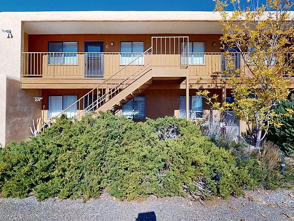 2nd image of 12509 Manitoba Dr NE
