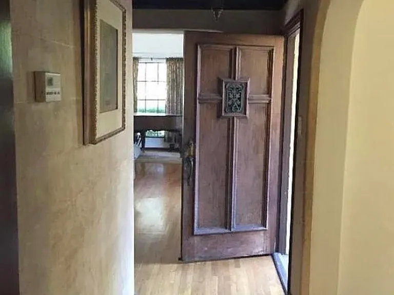 999 N Holliston Ave — Photo 3