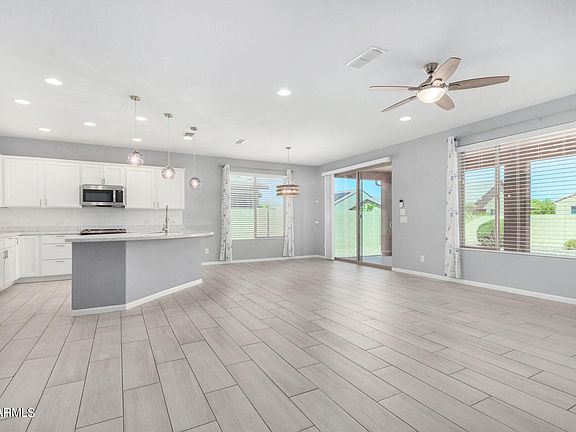 4th image of 4418 W WINSLOW Way