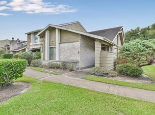 12147 Bob White Dr, Houston, TX 77035
