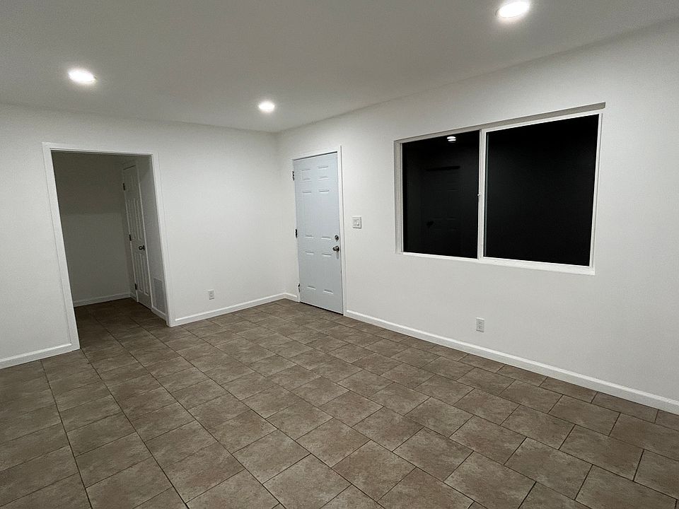 1st image of 2105 N Merced Ave