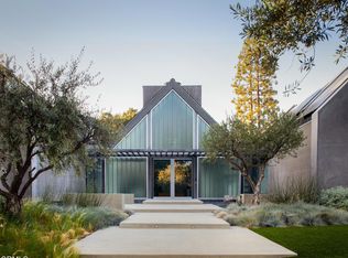 561 Woodland Rd, Pasadena, CA 91106