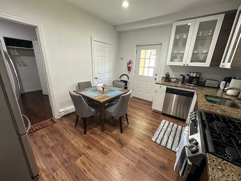 118 Joline Ave — Photo 8