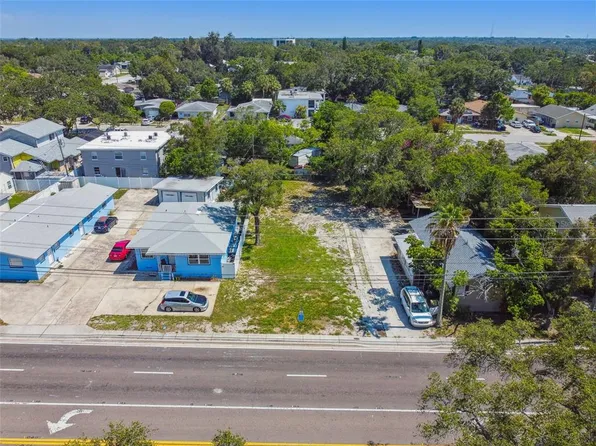 1477 Drew St #37, Clearwater, FL 33755