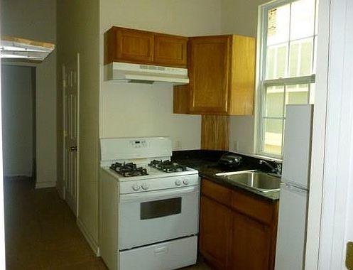 4th image of 3812 Prytania St
