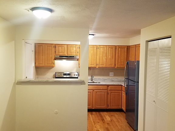 5th image of 55-56 Elmwood Park #12