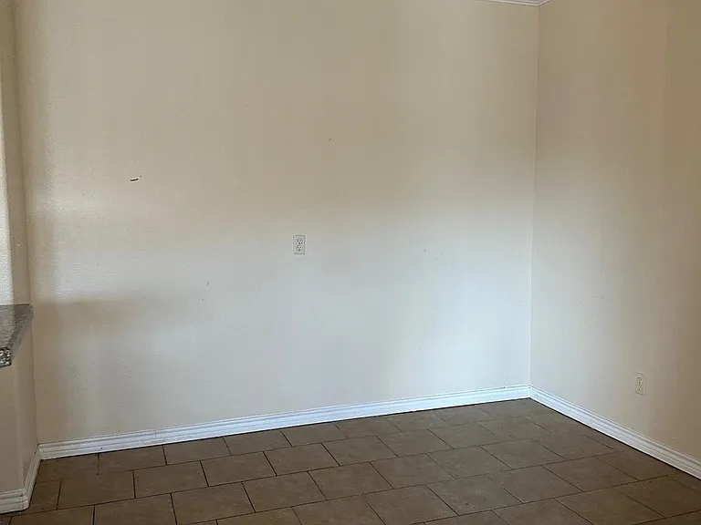 107 Oak Park Dr — Photo 7