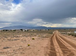 828 Huron Rd SE, Rio Rancho, NM 87124