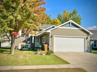 2023 Cumberland Ct, Brookings, SD 57006