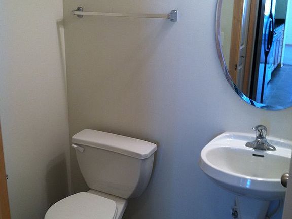 5th image of 3001 Chamberlin St N #N