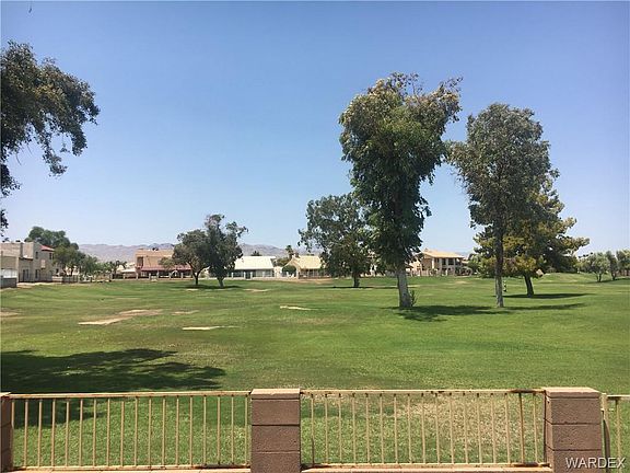 2nd image of 1585 Country Club Way