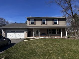 8718 Burton Rd, Wonder Lake, IL 60097