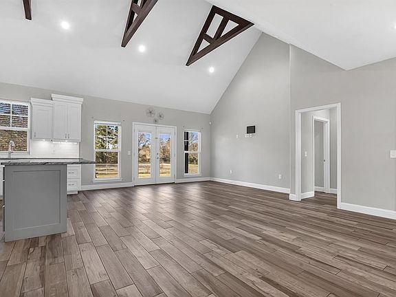 5th image of 2123 Paul Avenue