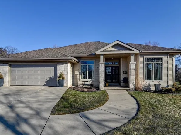 501 Prairieview Ct, Deforest, WI 53532
