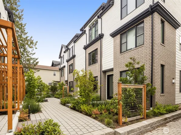 8326 C (SB-3) 13th Avenue NW, Seattle, WA 98117