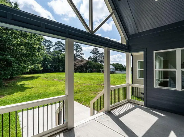 20 Tamaran Ct, Spring Hope, NC 27882