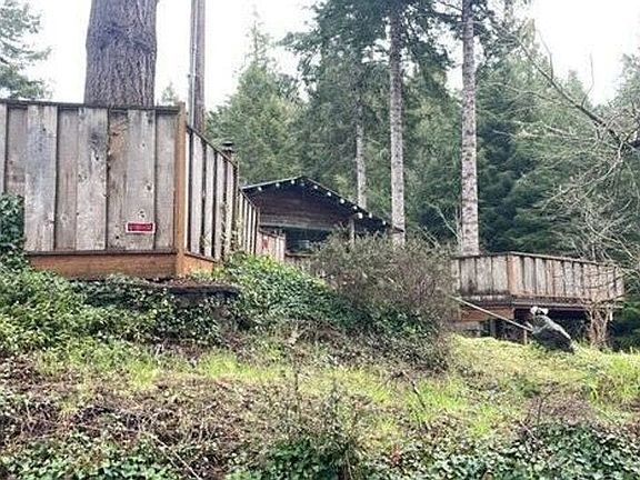 3rd image of 67535 N Bay Rd