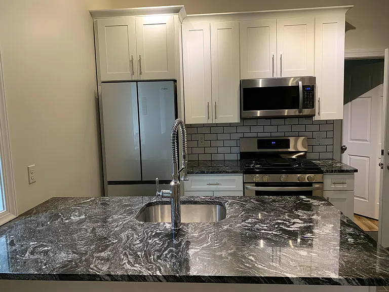 517 N Saint Clair St #1 — Photo 2