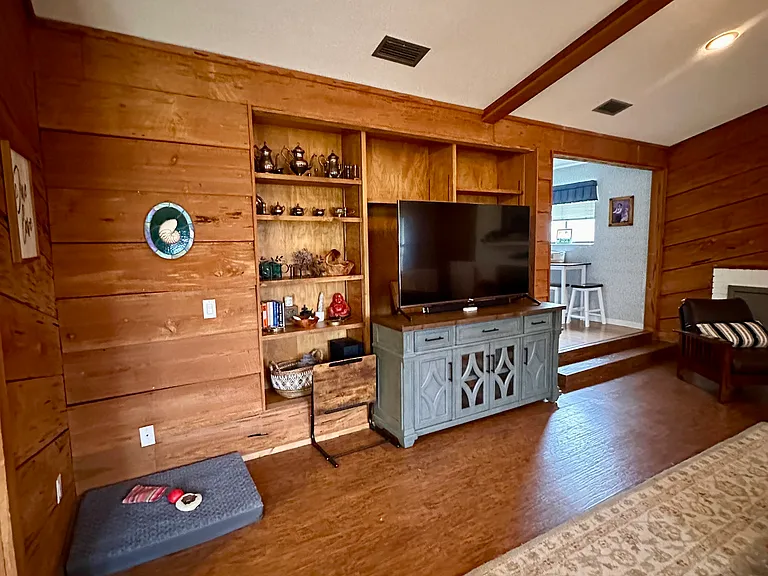 2901 Canal Dr — Photo 2