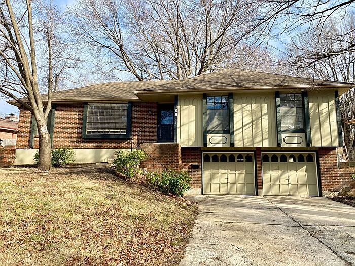1st image of 10911 Bellaire Ave