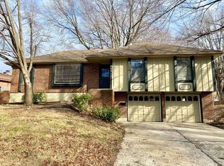 10911 Bellaire Ave, Kansas City, MO 64134