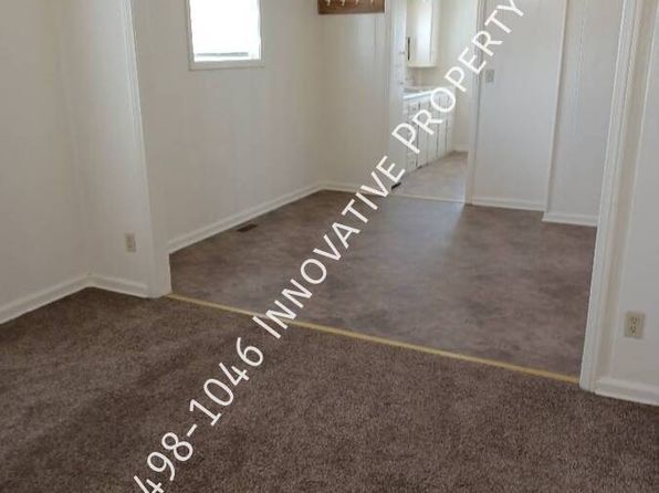 2244 E Parkwood Ave #1, Burton, MI 48529