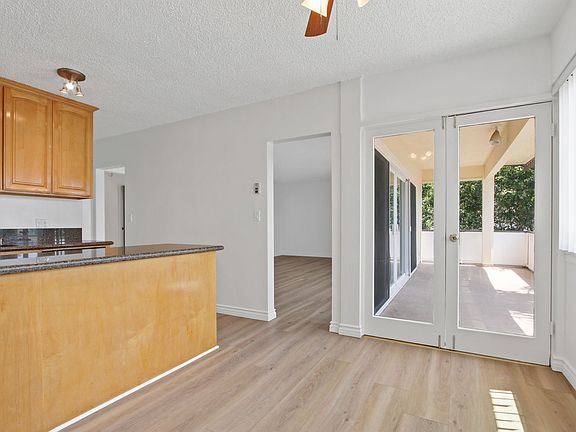 4th image of 1002 12th St APT 201