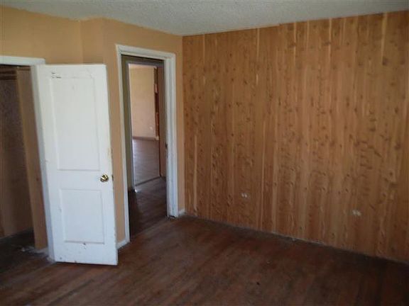 5th image of 623 Briggs St