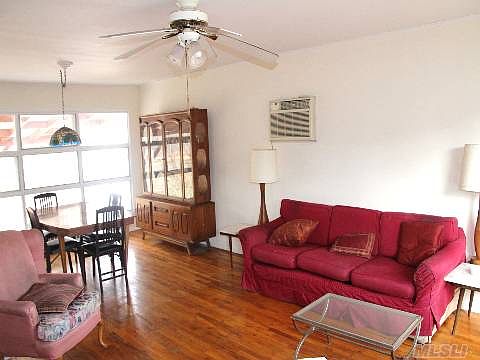 4th image of 2869 Lawrence Dr