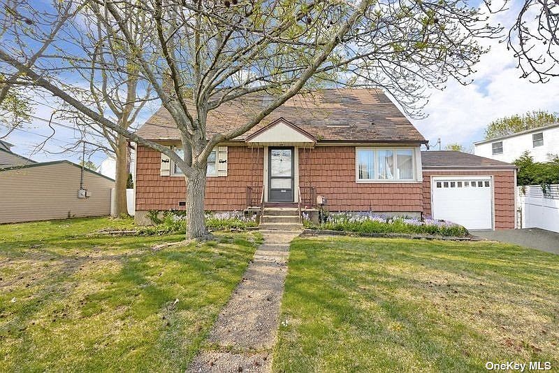 3999 Berrywood Drive, Seaford, NY 11783 Zillow